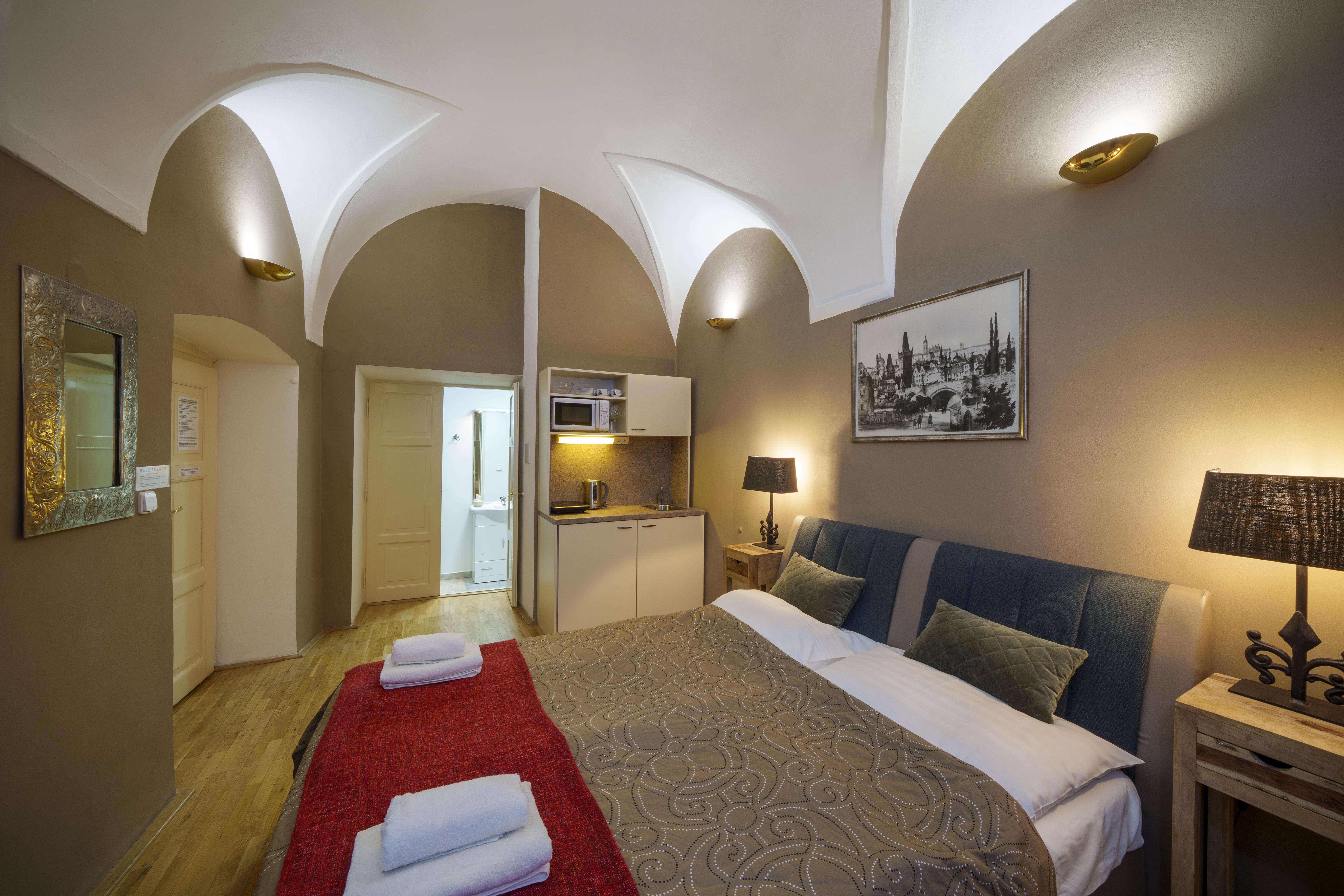Old Town - Aparthotel Michalska Прага Екстериор снимка