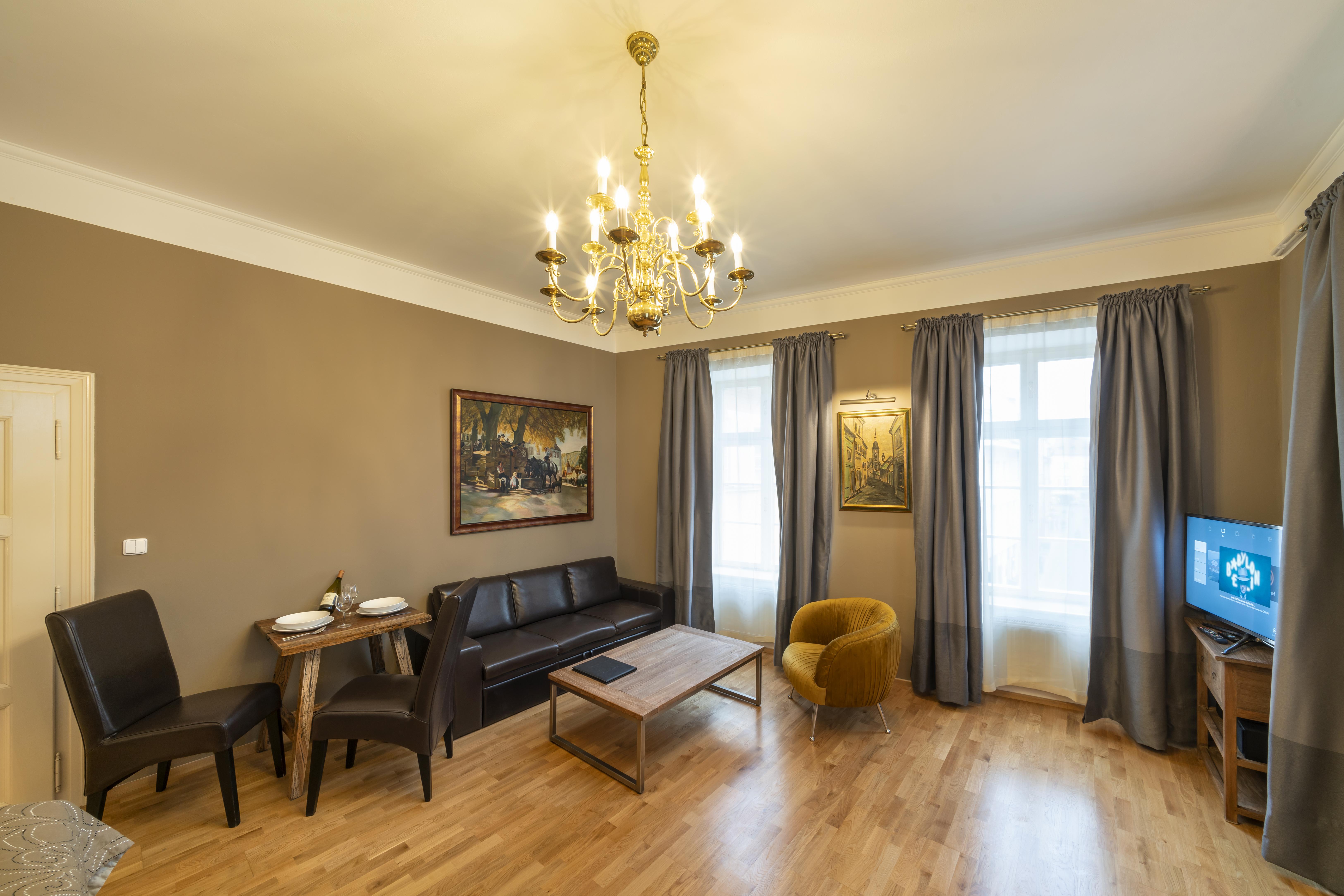 Old Town - Aparthotel Michalska Прага Екстериор снимка