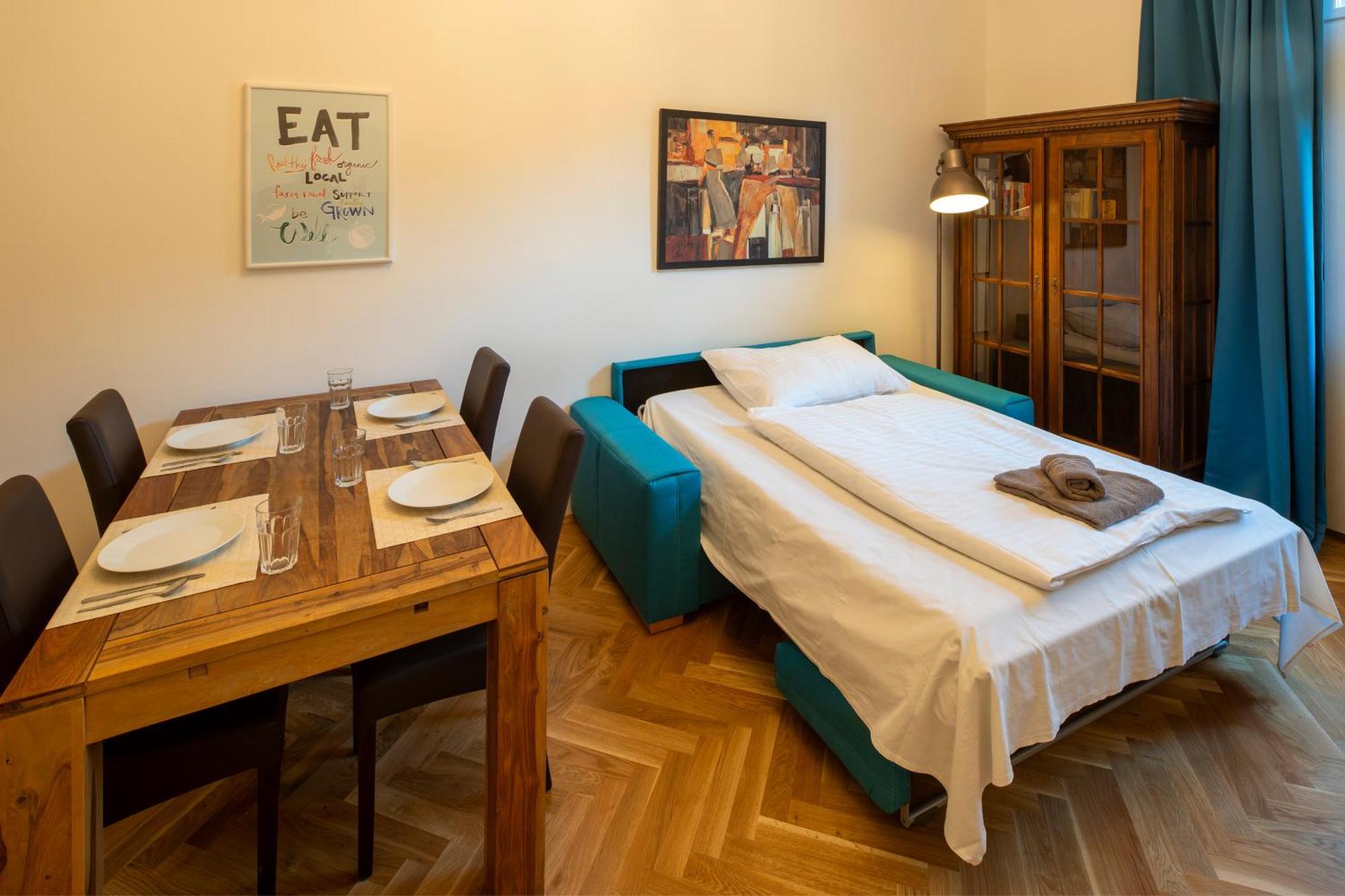 Old Town - Aparthotel Michalska Прага Екстериор снимка