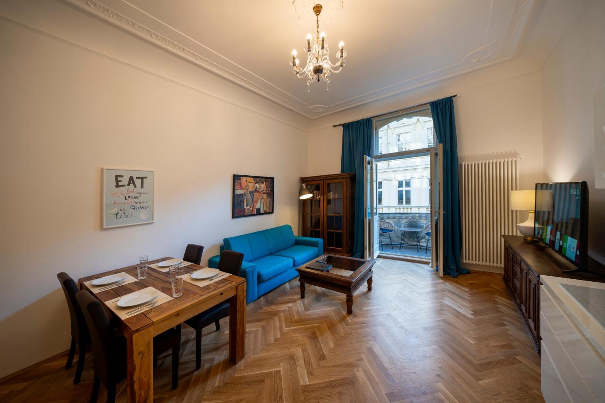 Old Town - Aparthotel Michalska Прага Екстериор снимка